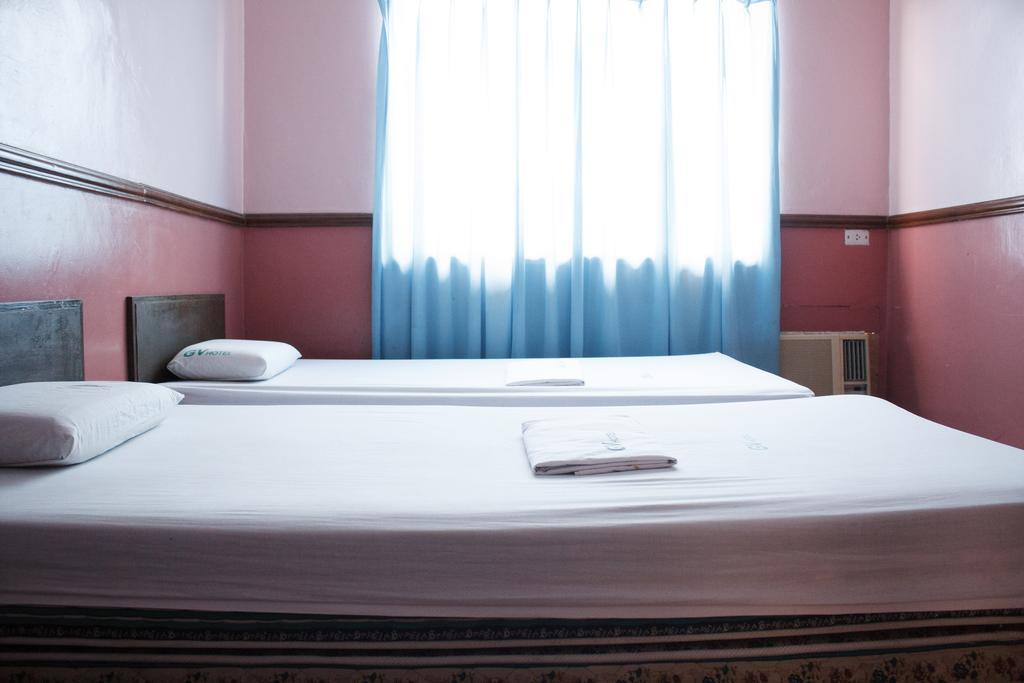 Gv Hotel - Maasin Maasin  Habitación foto